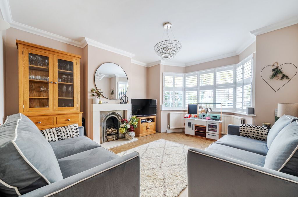 Property photo 2 of 28 1439324-28-69Dfdc...