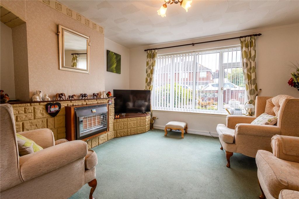 Property photo 3 of 35 Picture No. 27