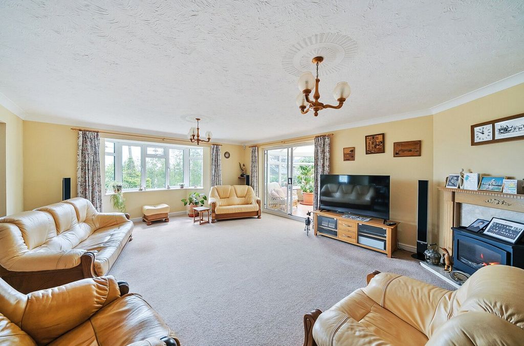 Property photo 2 of 18 Picture No. 02