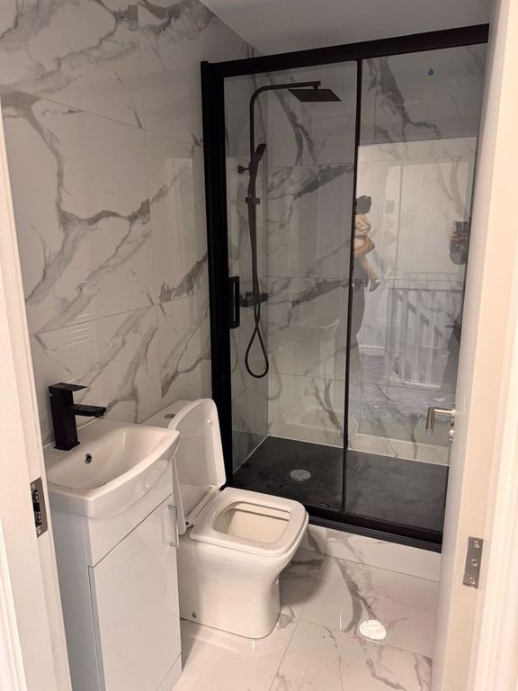 Property photo 3 of 4 Bathroom