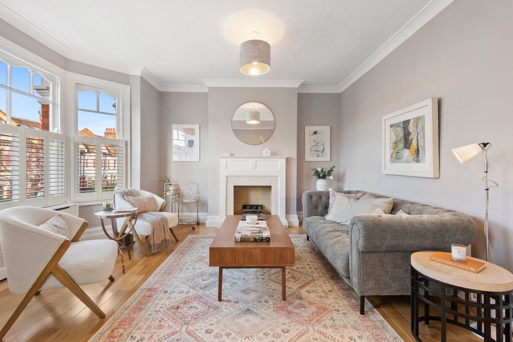 Property photo 3 of 12