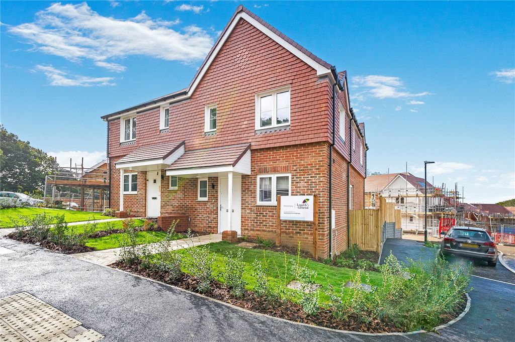 Property photo 1 of 7 External