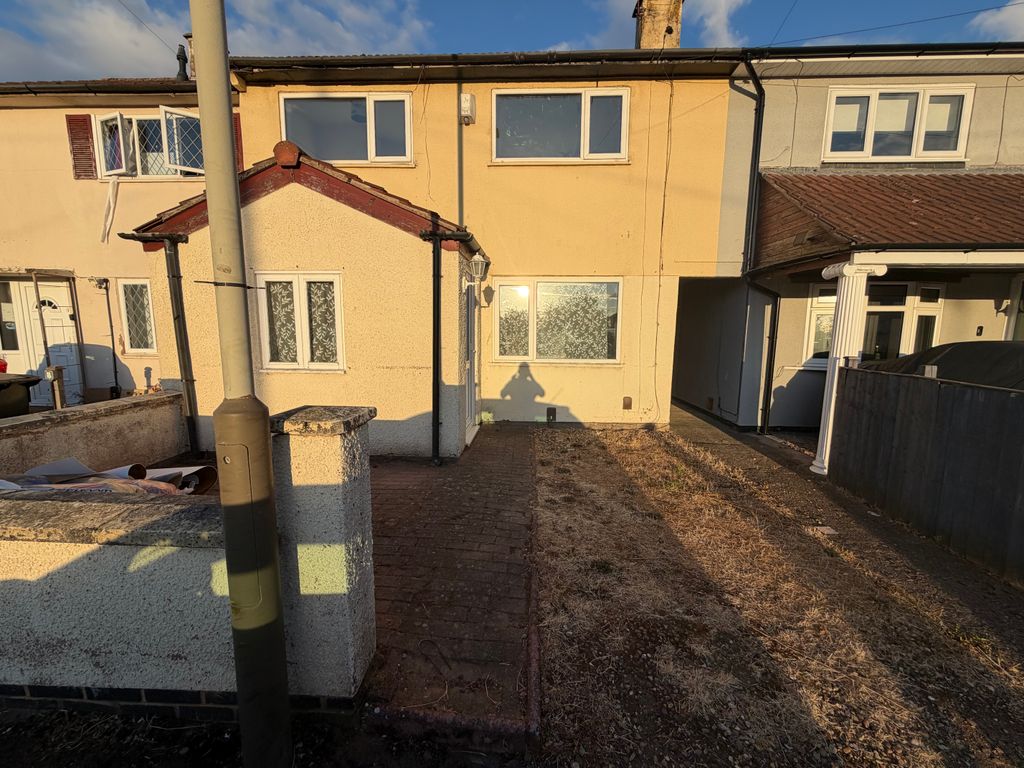 Property photo 1 of 25