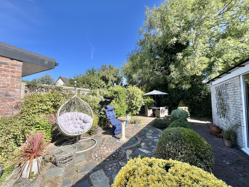 Property photo 2 of 18