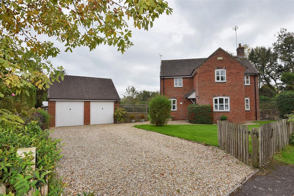 Property photo 1 of 13 Front