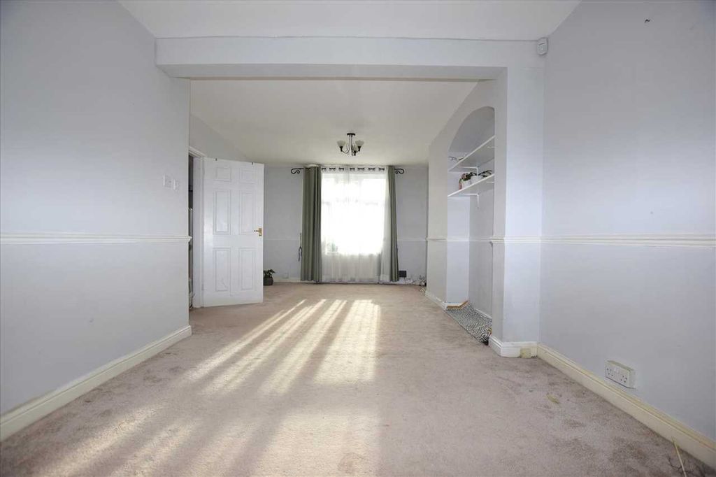 Property photo 1 of 11 Main Picture