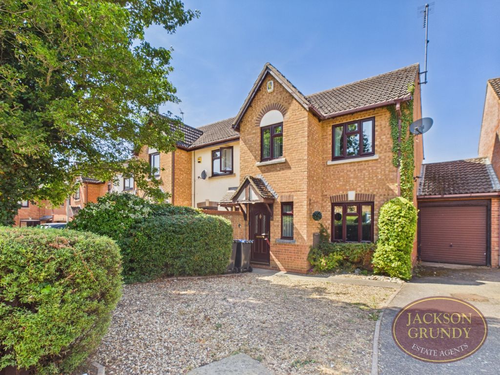 Property photo 1 of 14 Kingsmead