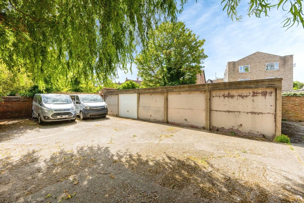 Property photo 3 of 10 Picture No. 10