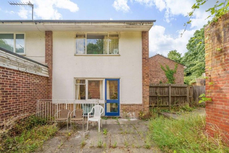 Property photo 2 of 9