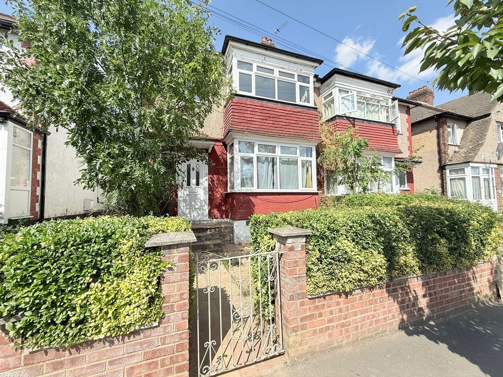 Property photo 1 of 17