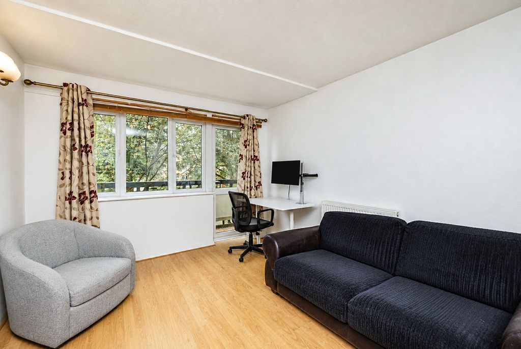 Property photo 2 of 19 Pbox-Img.Jpg