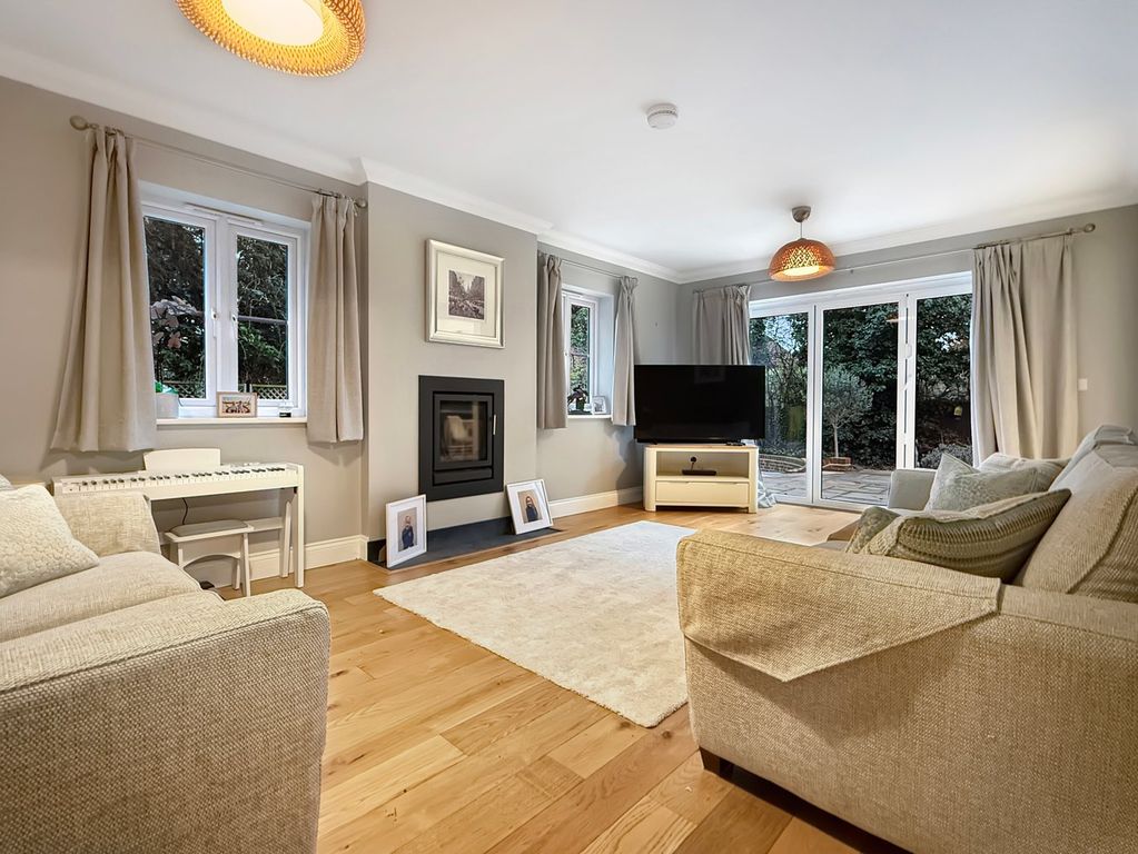 Property photo 3 of 24