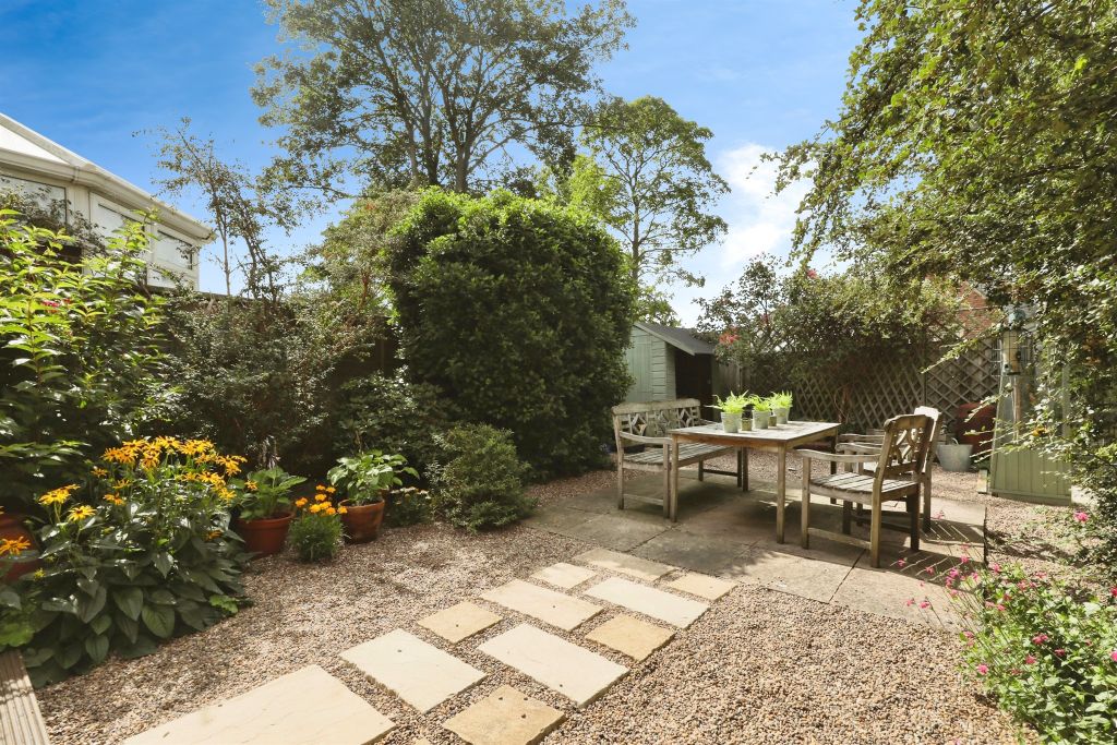 Property photo 3 of 17
