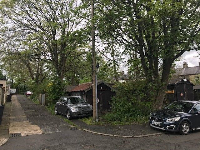Property photo 2 of 3