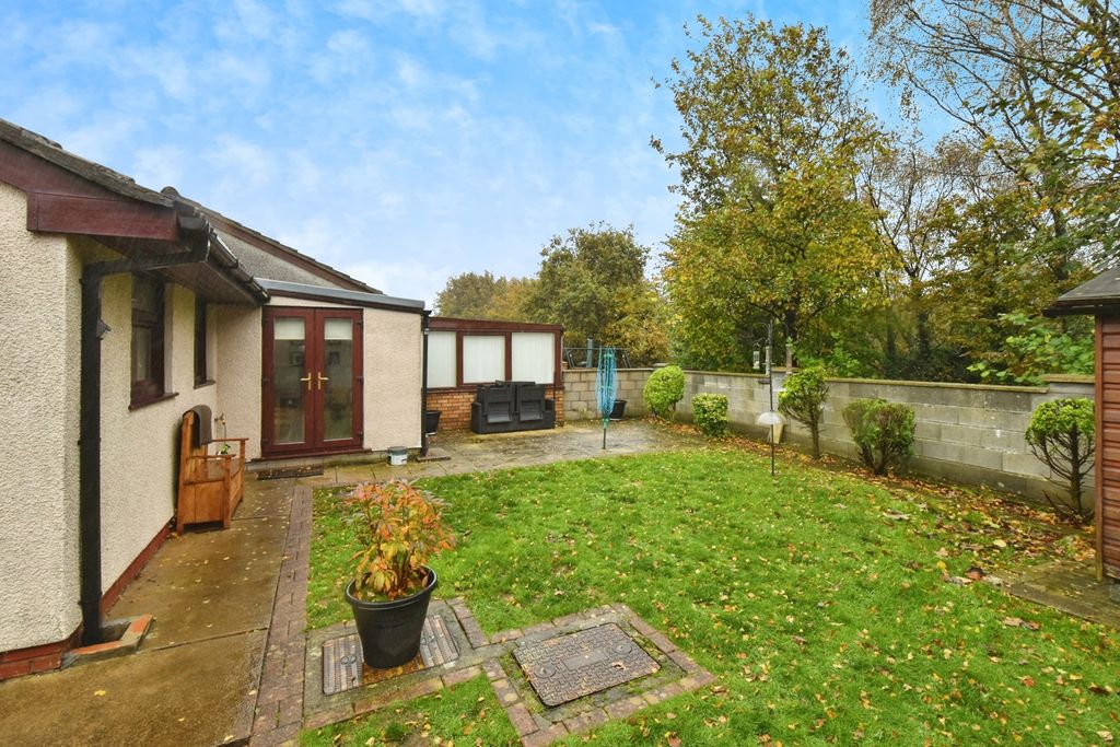 Property photo 3 of 15 Photo