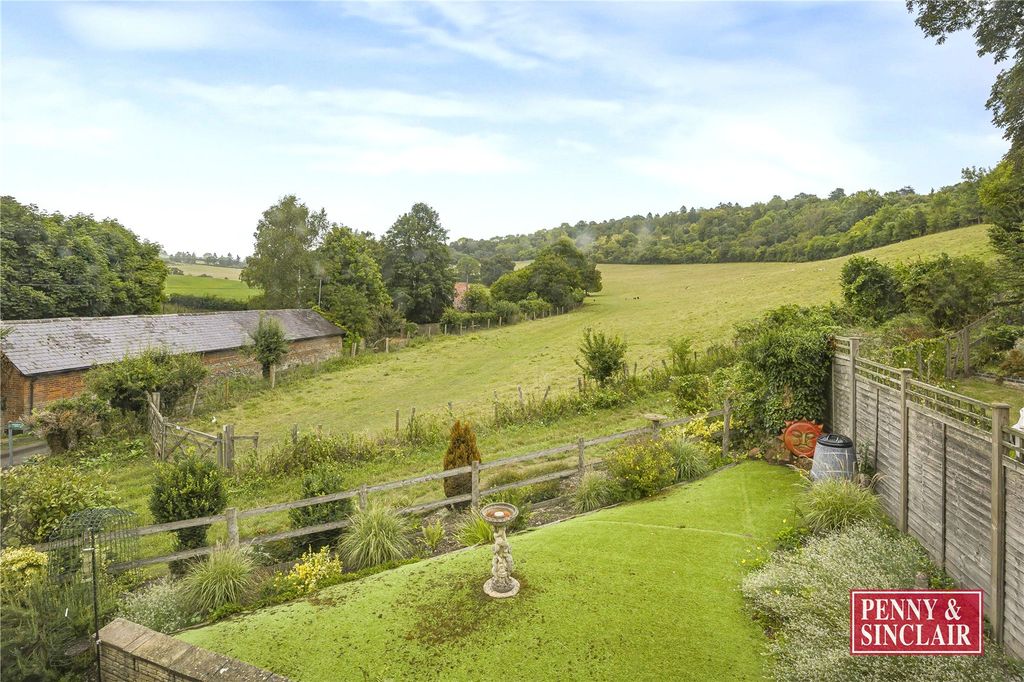 Property photo 2 of 19 Picture No. 20