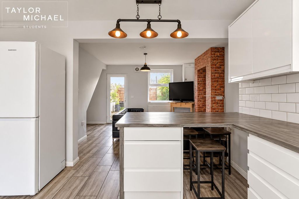 Property photo 3 of 23 Open Plan Living Room/Kitchen