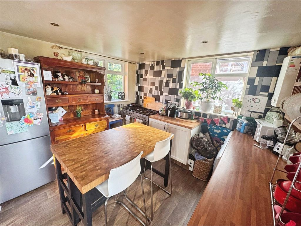 Property photo 2 of 14 Dining Area