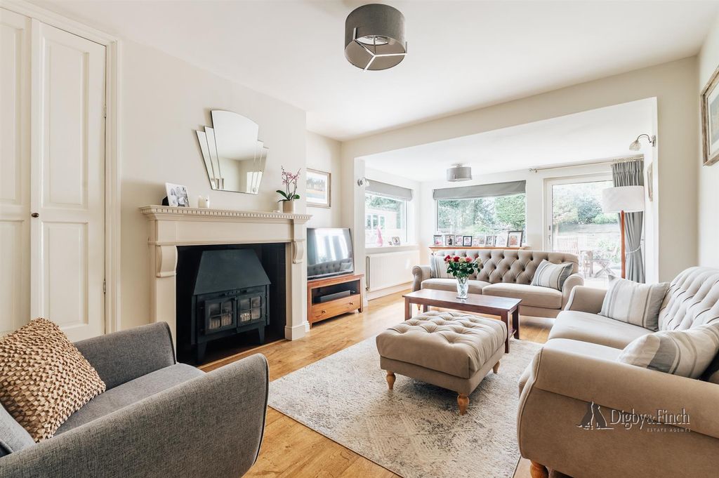 Property photo 2 of 32 The Chimes-38.Jpg