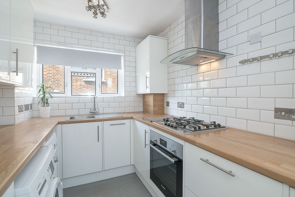 Property photo 1 of 5