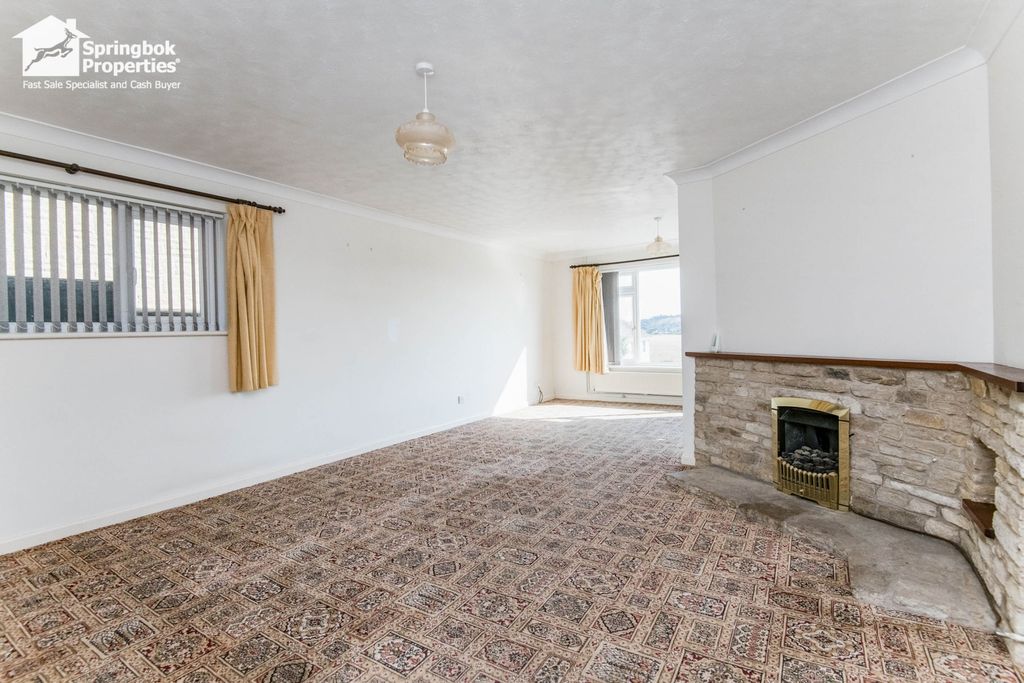 Property photo 3 of 16 Image 2