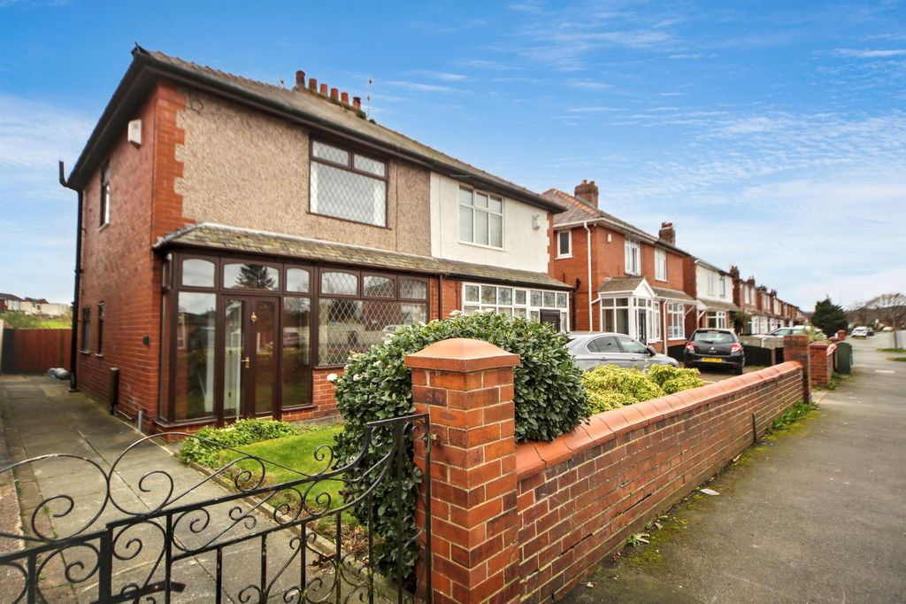 Property photo 1 of 22