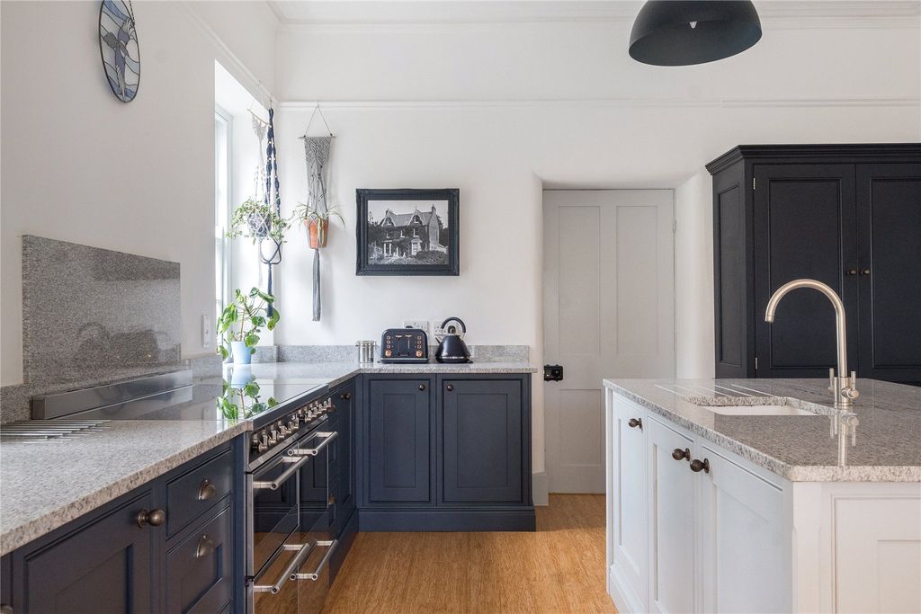 Property photo 3 of 16 Kitchen