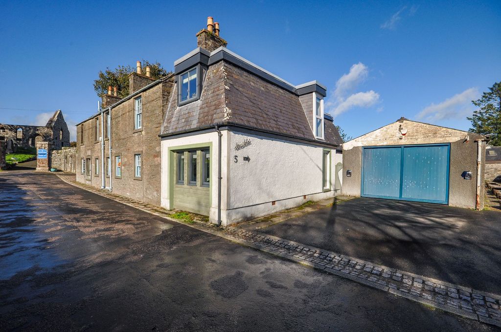 Property photo 1 of 29