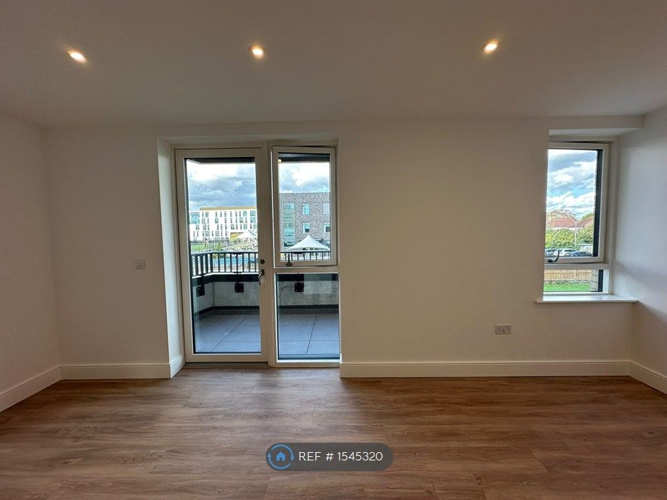 Property photo 3 of 19