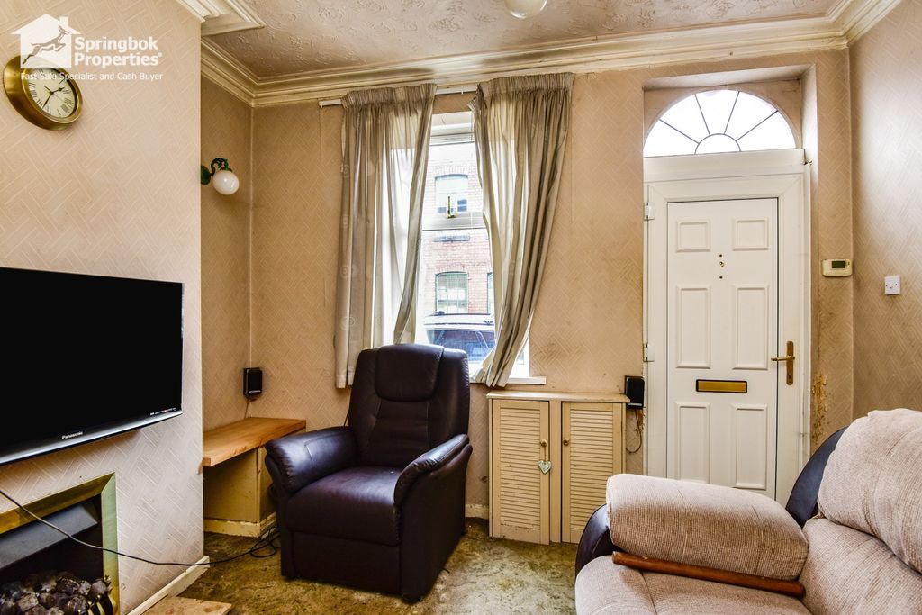 Property photo 2 of 16 Image 2