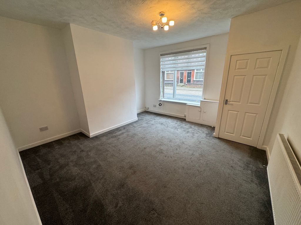 Property photo 3 of 16 2