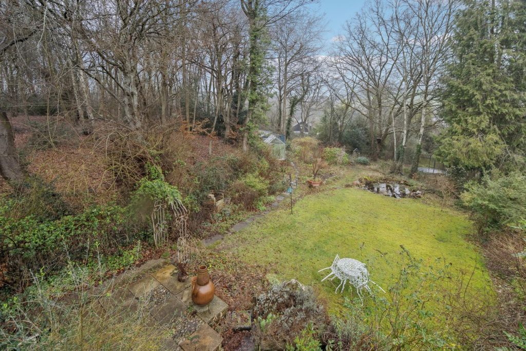 Property photo 2 of 18 Photo 9