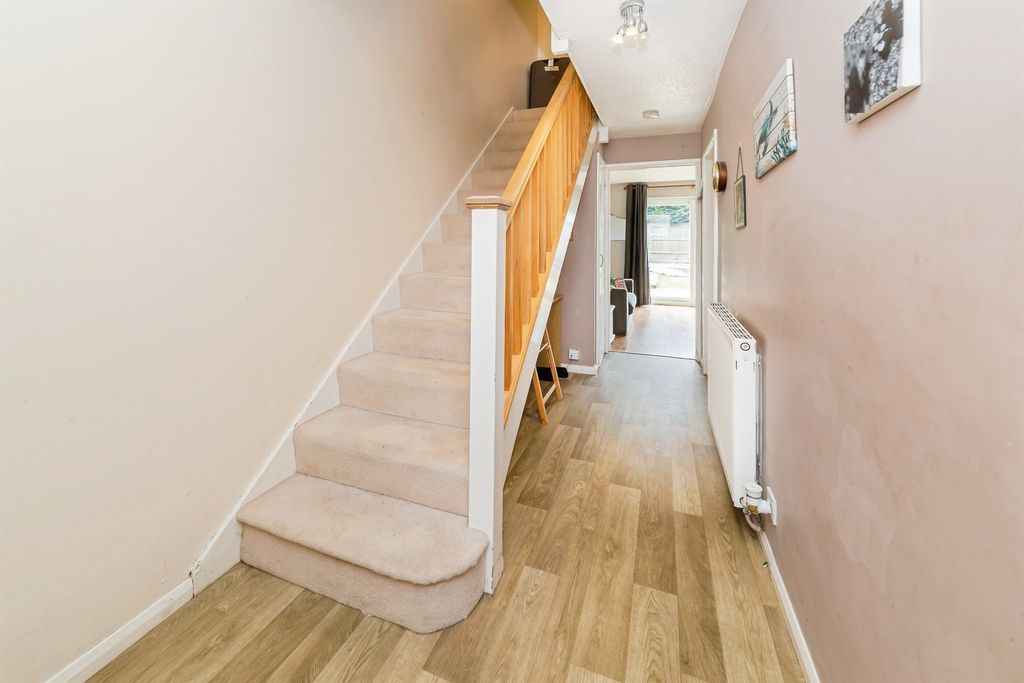 Property photo 3 of 16
