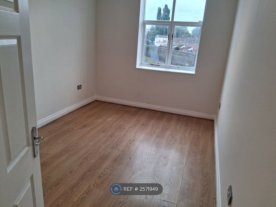 Property photo 3 of 8