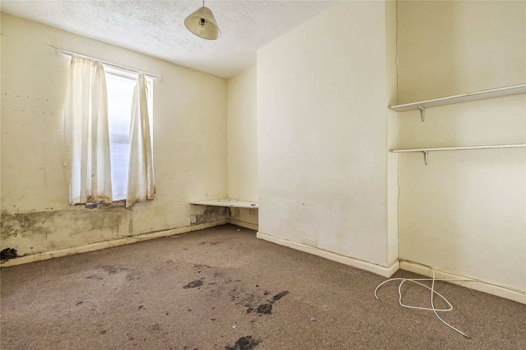 Property photo 3 of 13 Picture No. 04