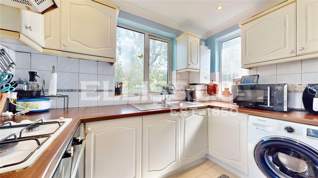 Property photo 3 of 10 Picture No. 18