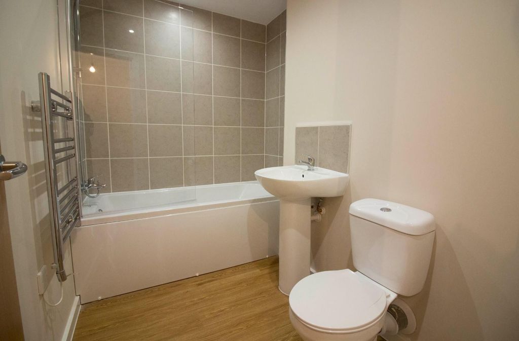 Property photo 2 of 8 Img_4410 Copy.Jpg