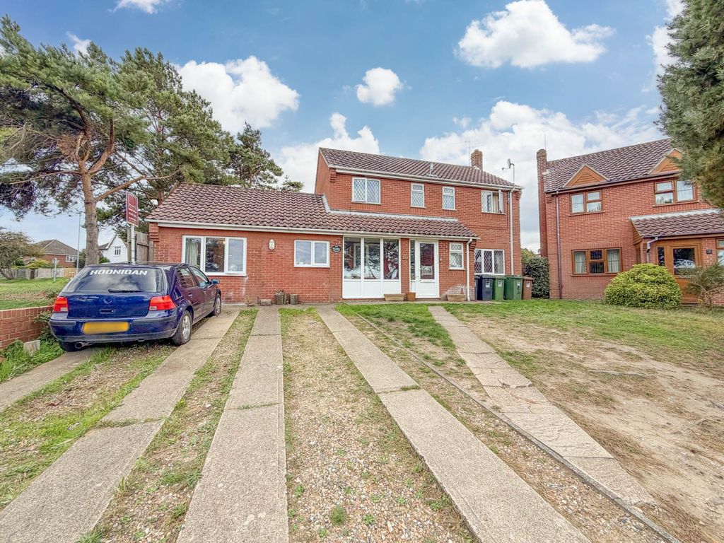 Property photo 2 of 24