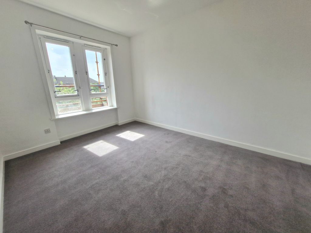 Property photo 3 of 8 Bedroom 2