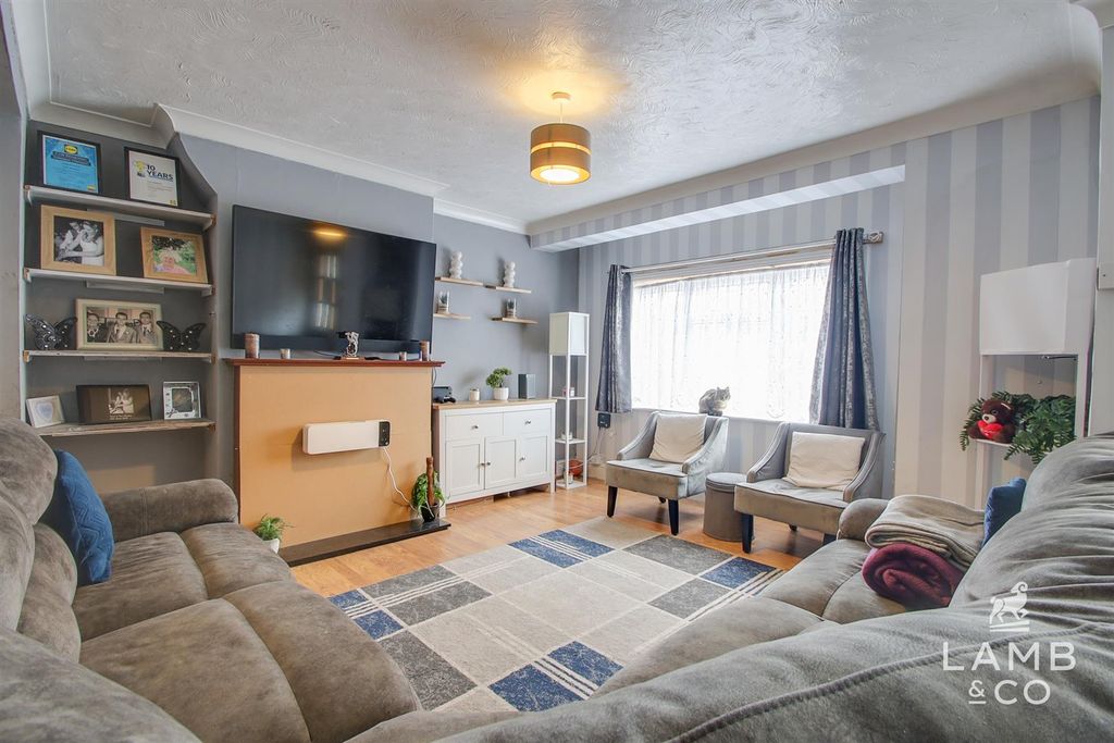 Property photo 2 of 14 Img_2881-Img_2885.Jpeg