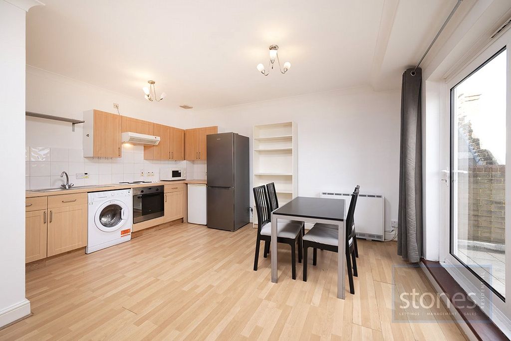 Property photo 1 of 10 Picture No. 05