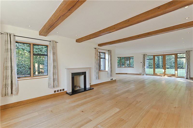 Property photo 3 of 8 Picture No. 2