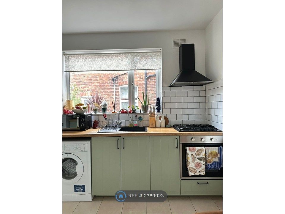 Property photo 1 of 6 Recently Install Kitchen