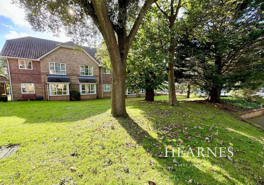 Property photo 1 of 21