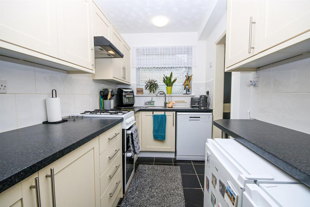 Property photo 2 of 17 13-Img_3726.Jpg