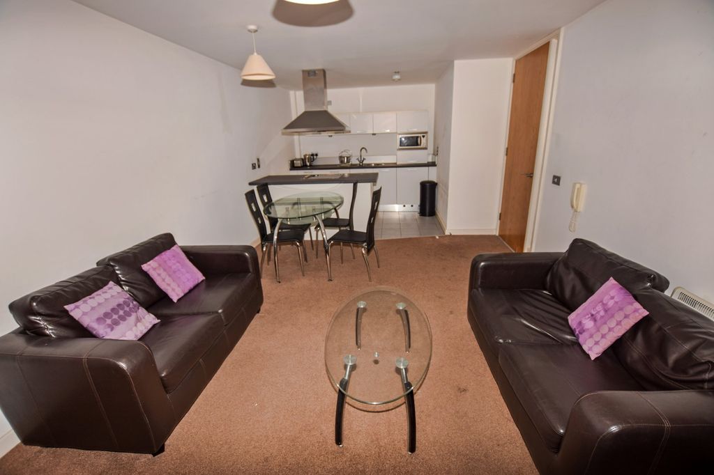 Property photo 3 of 16 Picture No. 06