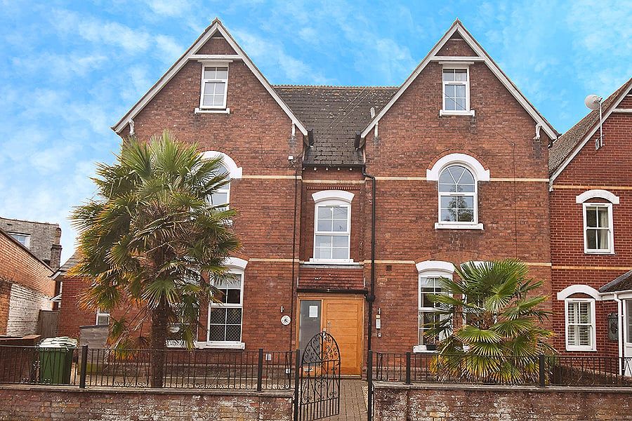 Property photo 1 of 7