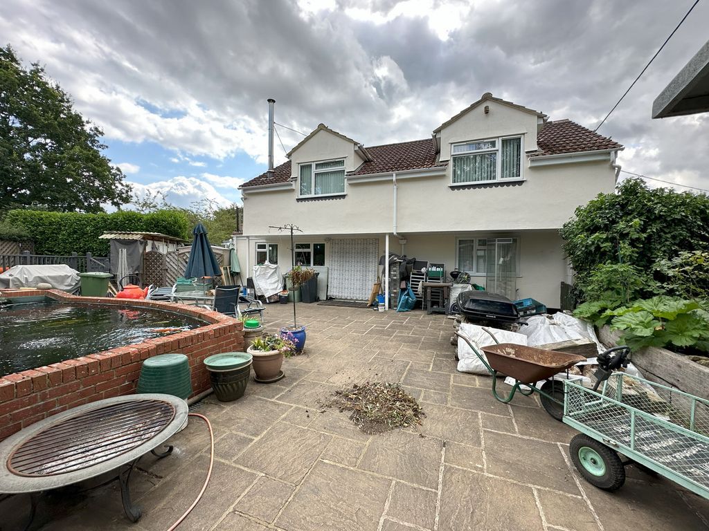 Property photo 2 of 36