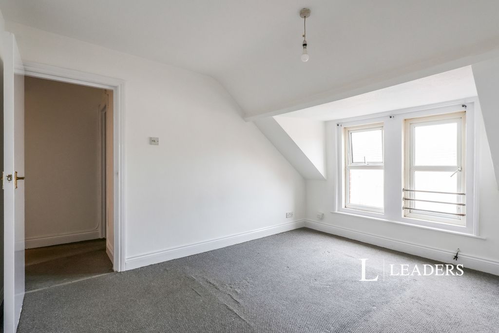 Property photo 2 of 20 Pbox-Img.Jpg