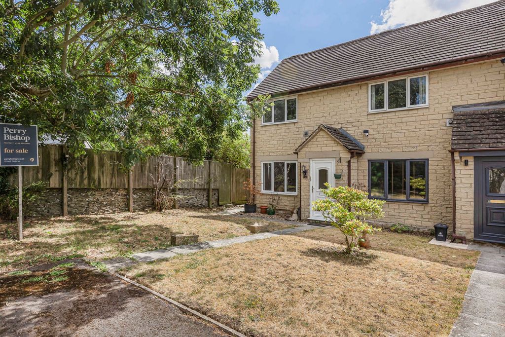 Property photo 1 of 12 Front